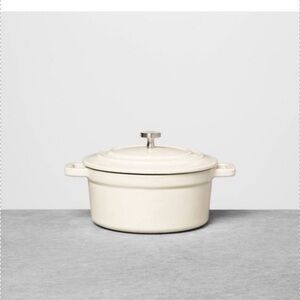 Hearth and Hand Magnolia .Sqt Enameled Cast Iron Mini Dutch Oven Cream